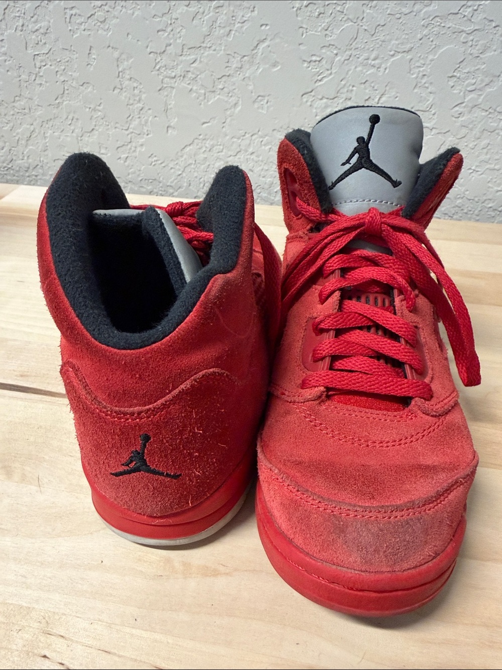 Nike Air Jordan Retro 5 Flight Suit Kids Tennis Shoes Red
Suede Black Size 2Y